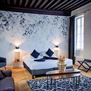Maison Philippe Le Bon Hotel, Restaurant & Bar Le 19
